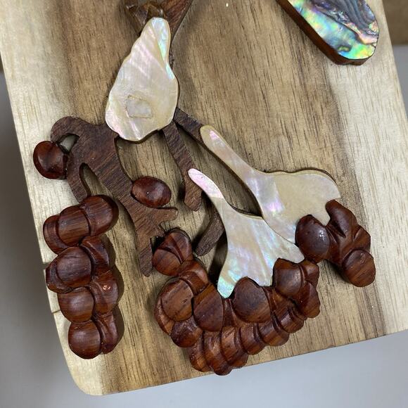 Carver Dan's Wood Puzzle Gift Box with Cardinal & Mother of Pearl Keepsake - Picture 3 of 13